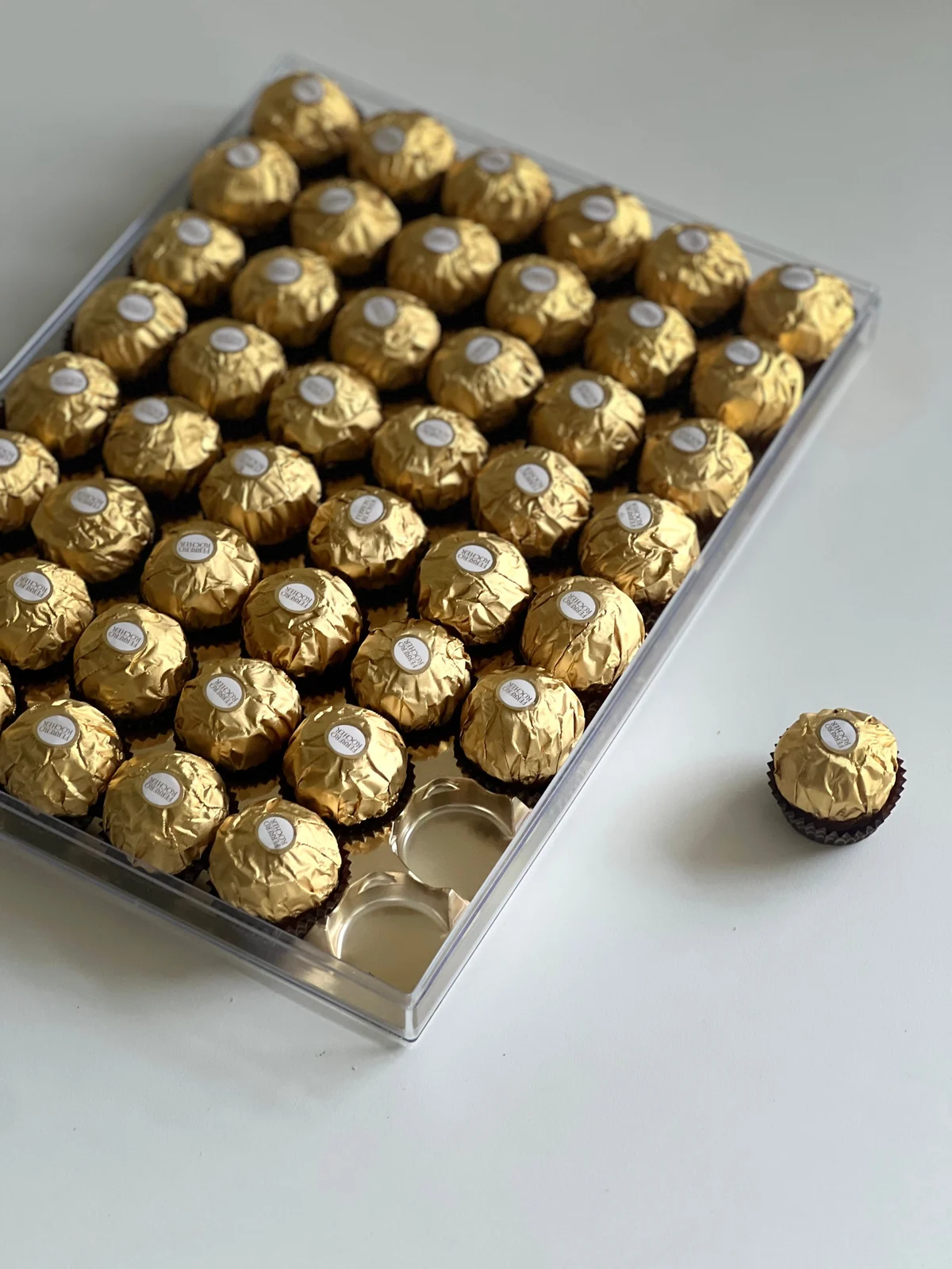 Pistachio chocolate box