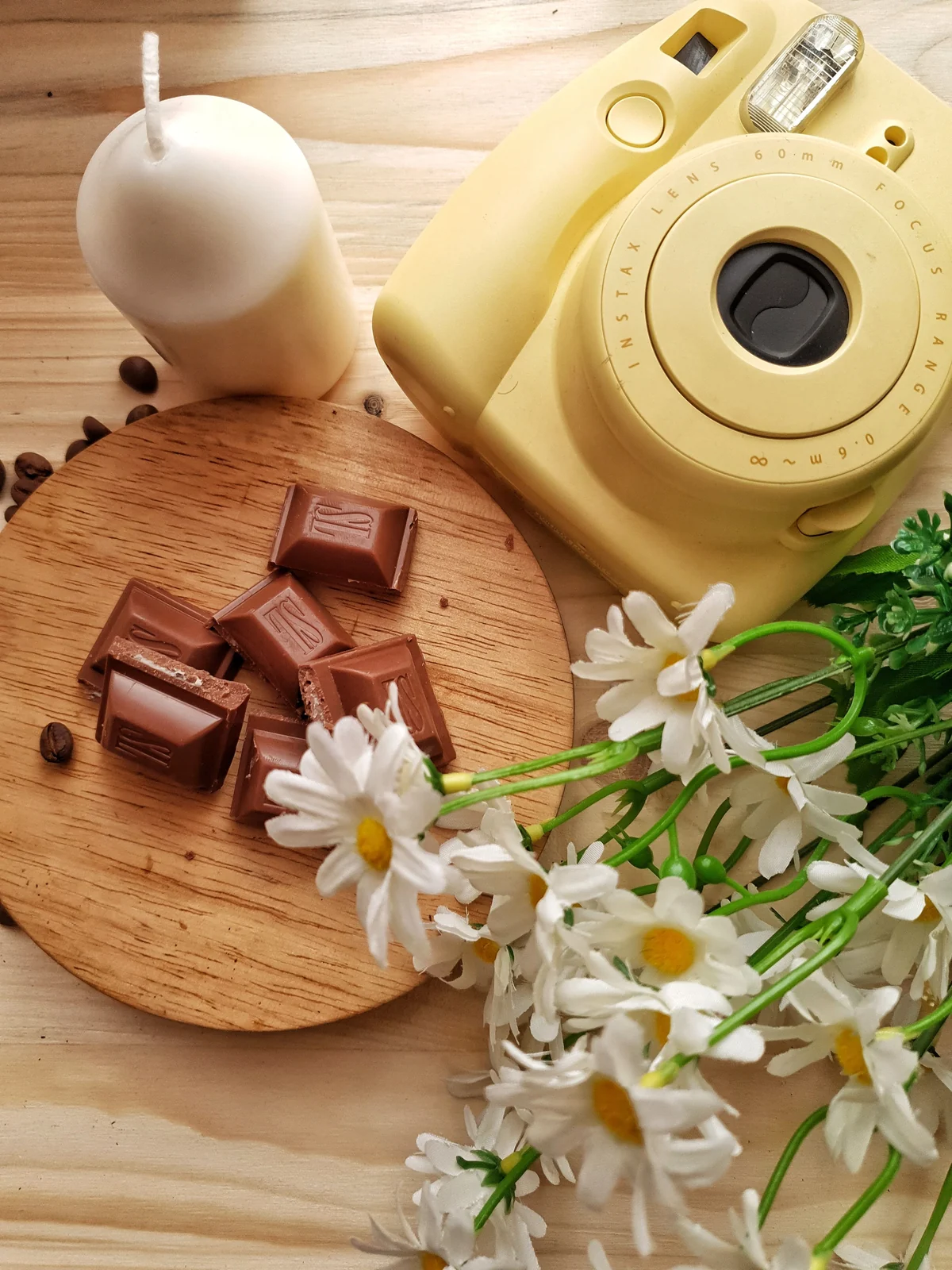 ZEINA advice desk flowers and chocolate